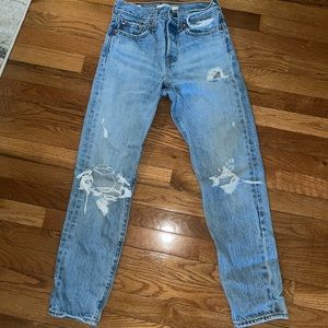Levi’s Distressed Wedgie Women’s Jean
